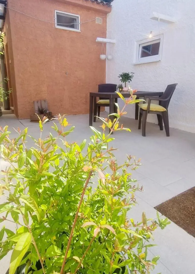 Studio Apartman Grotta Póla