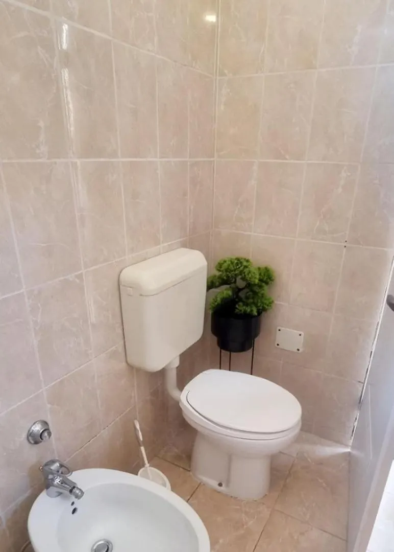 Studio Apartman Grotta Pula 0*,  Croatia