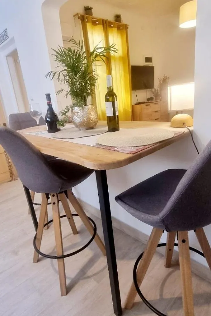 Studio Apartman Grotta Pula 0*,  Croatia