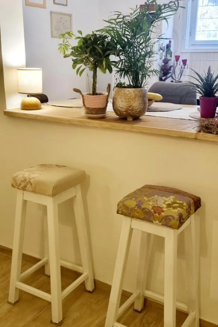 Studio Apartman Grotta Pula 0*,
